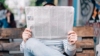 people-newspaper-read 新聞